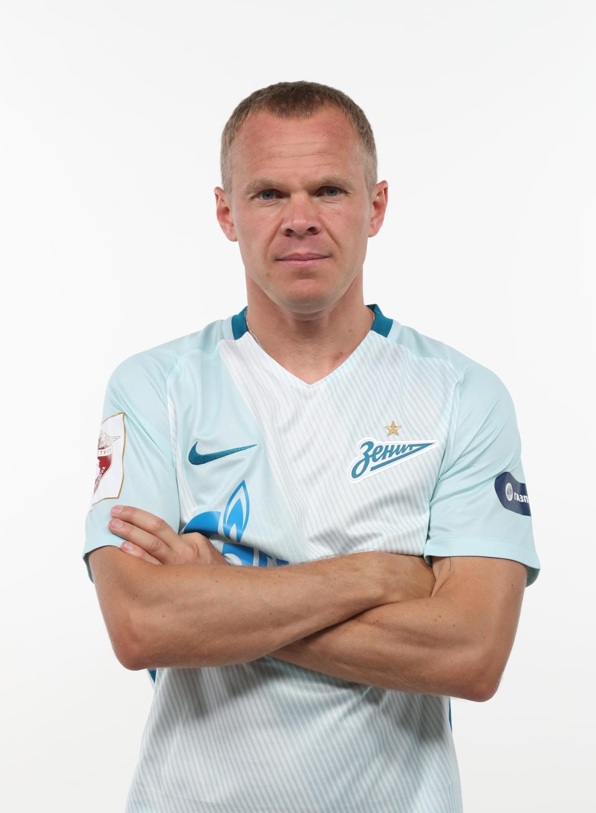 Фотосессия футболистов и тренеров основного состава ФК «Зенит» сезона 2017/2018