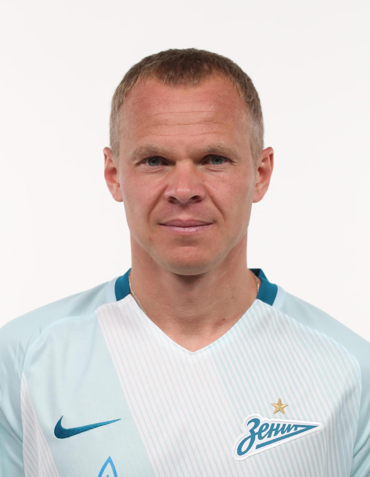 Фотосессия футболистов и тренеров основного состава ФК «Зенит» сезона 2017/2018