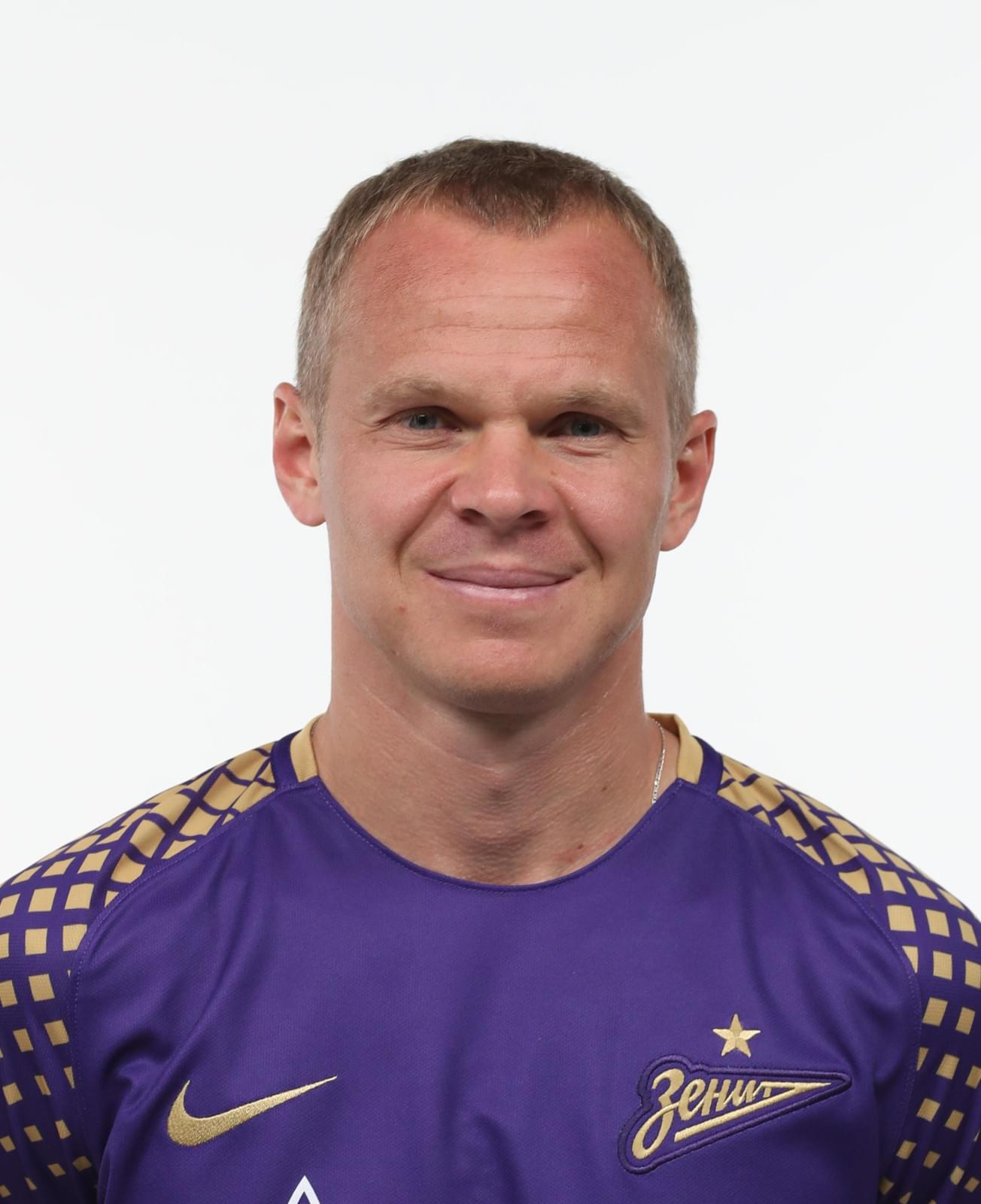 Фотосессия футболистов и тренеров основного состава ФК «Зенит» сезона 2017/2018