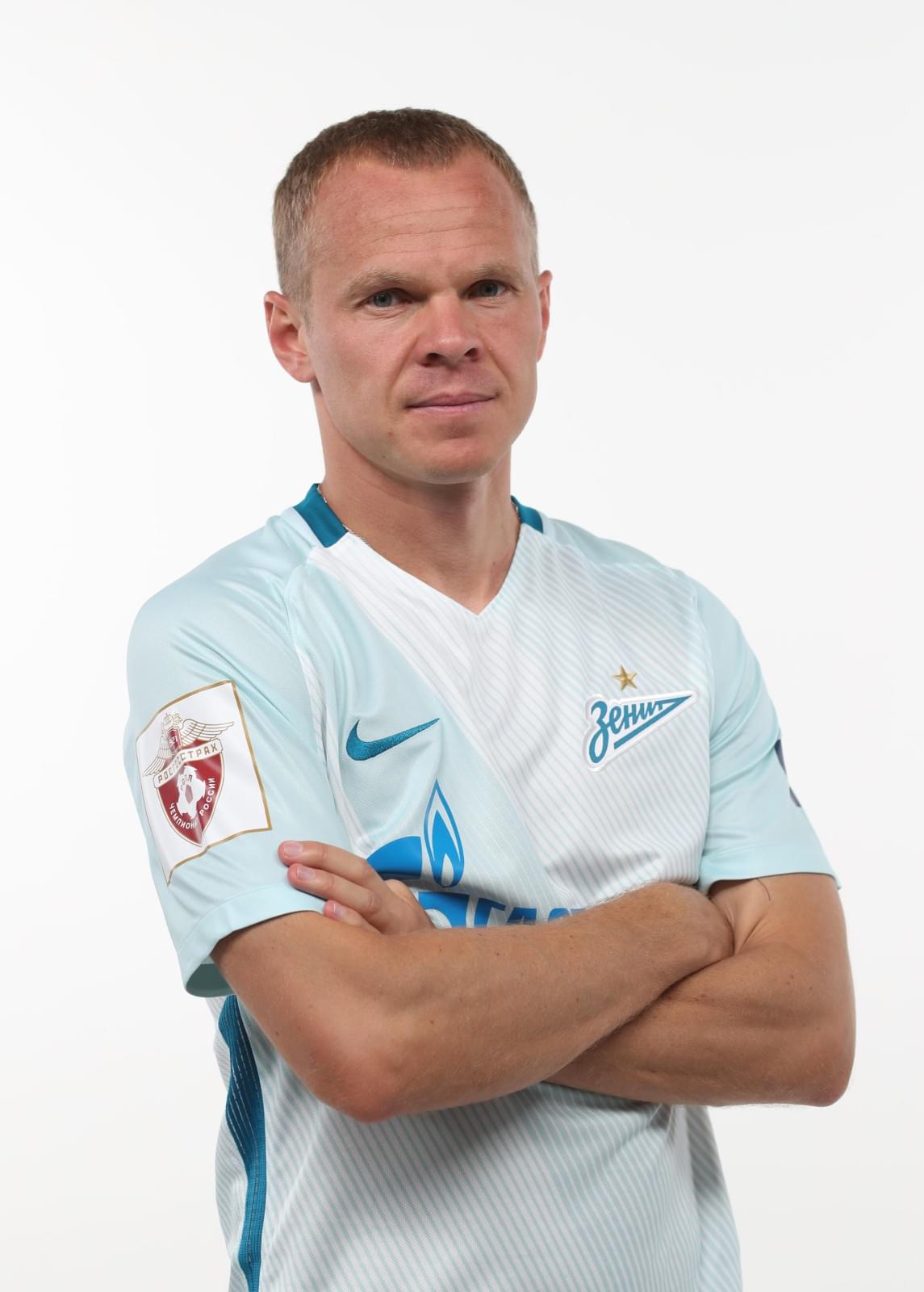 Фотосессия футболистов и тренеров основного состава ФК «Зенит» сезона 2017/2018