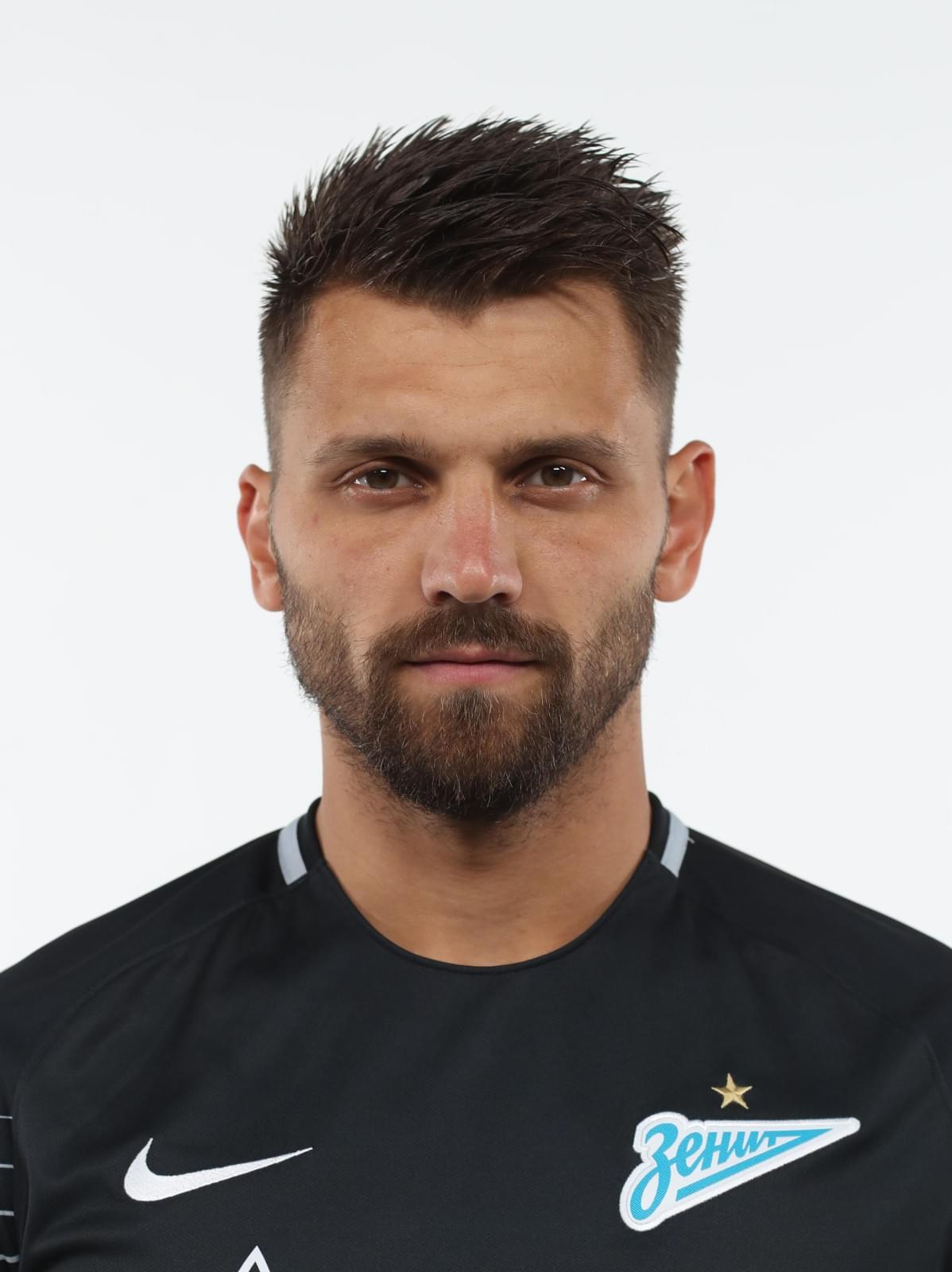 Фотосессия футболистов и тренеров основного состава ФК «Зенит» сезона 2017/2018