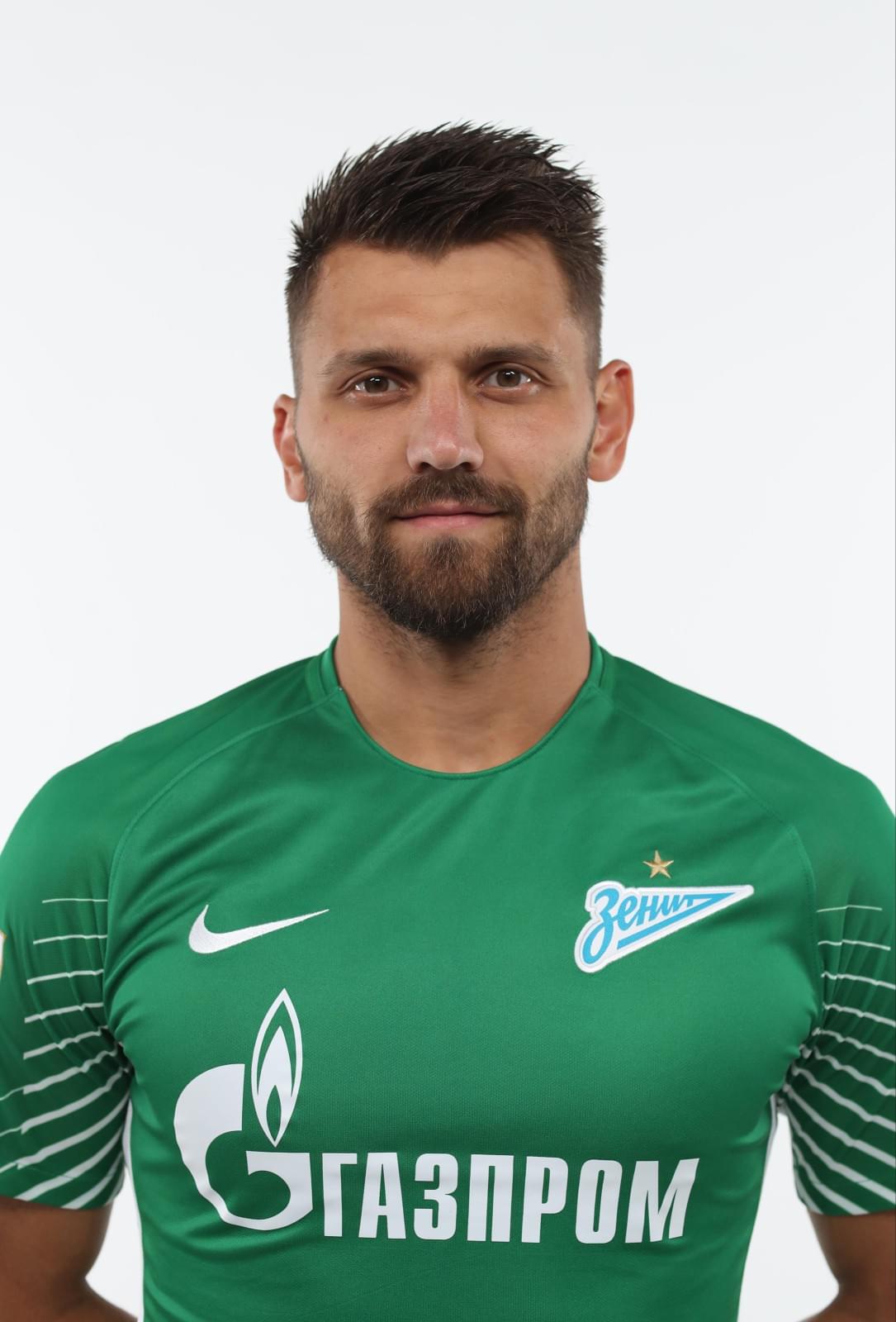 Фотосессия футболистов и тренеров основного состава ФК «Зенит» сезона 2017/2018