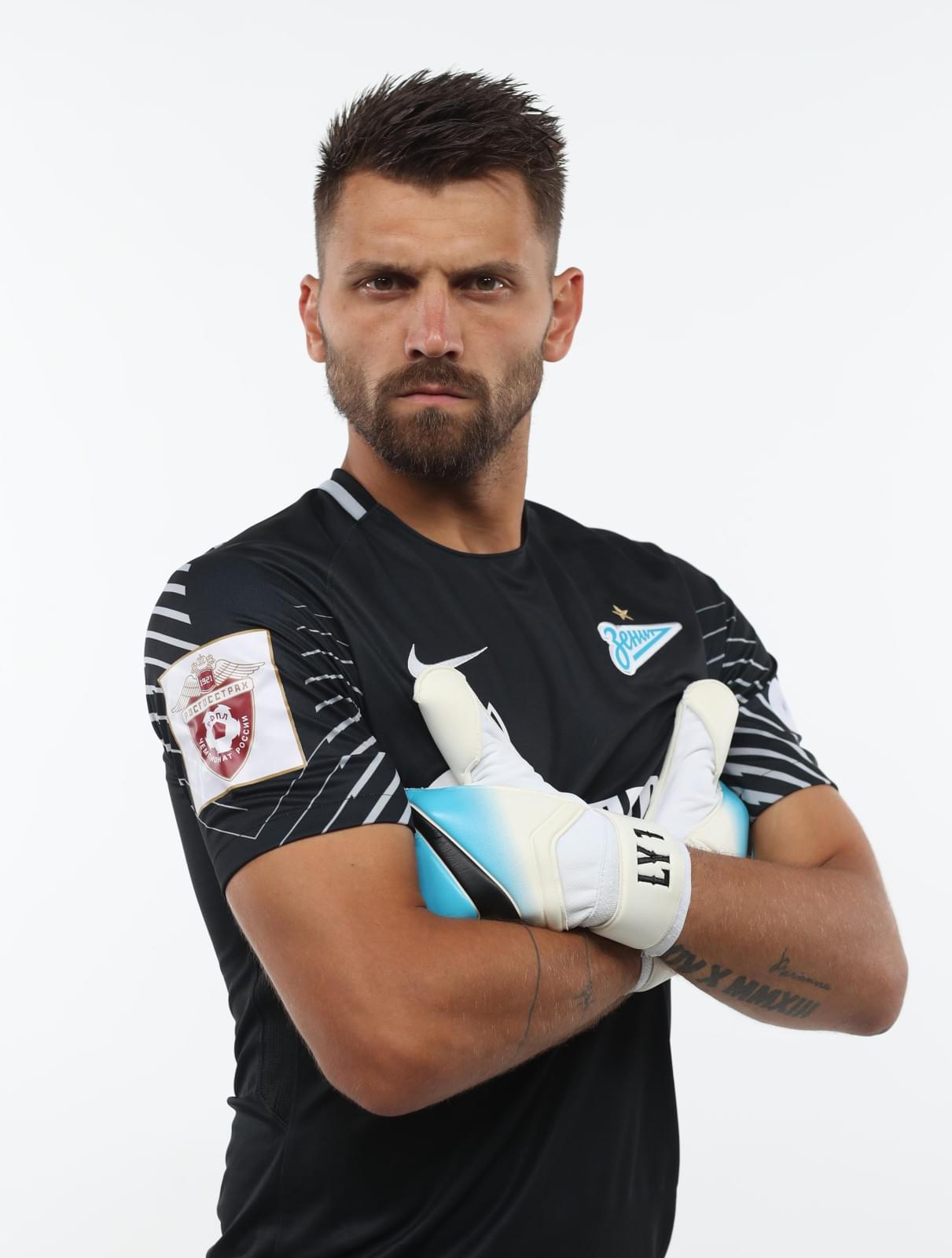 Фотосессия футболистов и тренеров основного состава ФК «Зенит» сезона 2017/2018