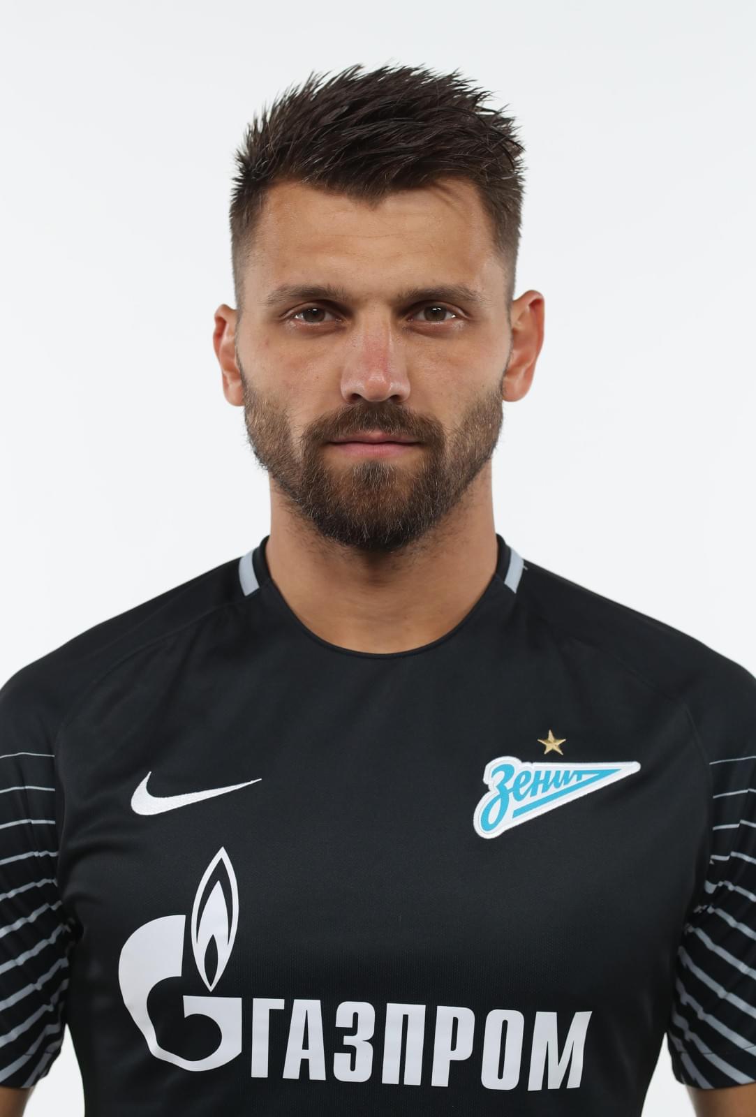 Фотосессия футболистов и тренеров основного состава ФК «Зенит» сезона 2017/2018