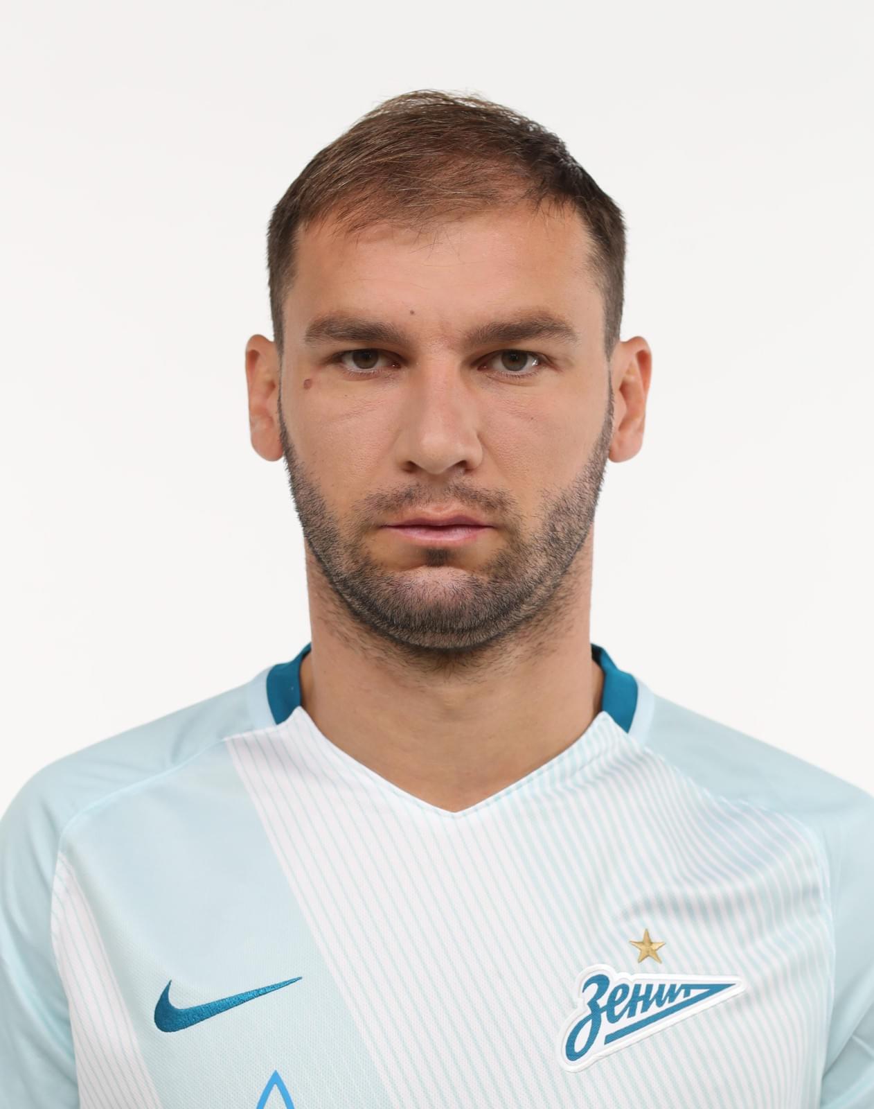 Фотосессия футболистов и тренеров основного состава ФК «Зенит» сезона 2017/2018