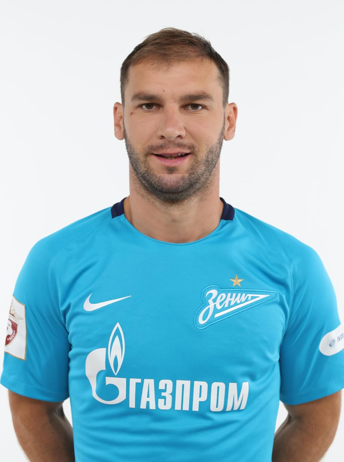 Фотосессия футболистов и тренеров основного состава ФК «Зенит» сезона 2017/2018