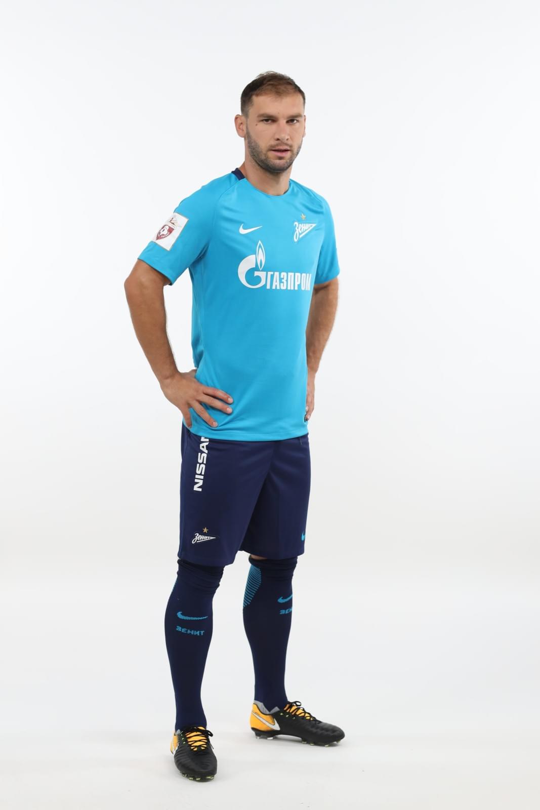 Фотосессия футболистов и тренеров основного состава ФК «Зенит» сезона 2017/2018