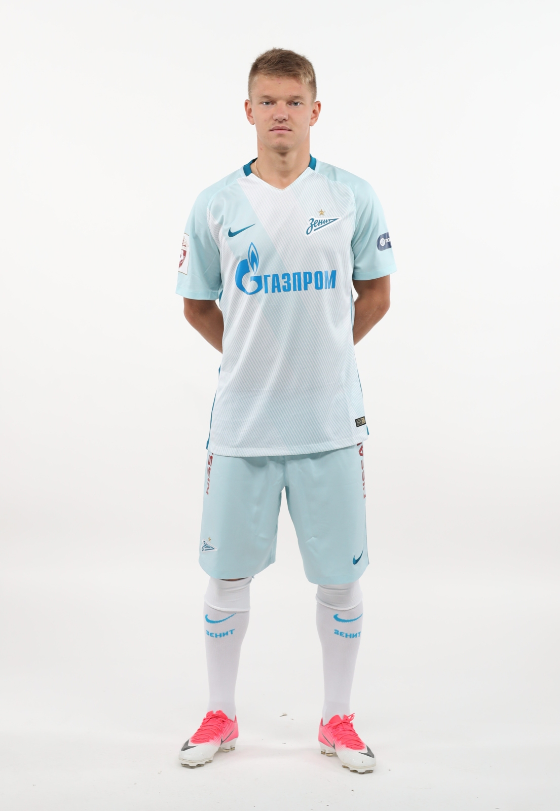 Фотосессия футболистов и тренеров основного состава ФК «Зенит» сезона 2017/2018