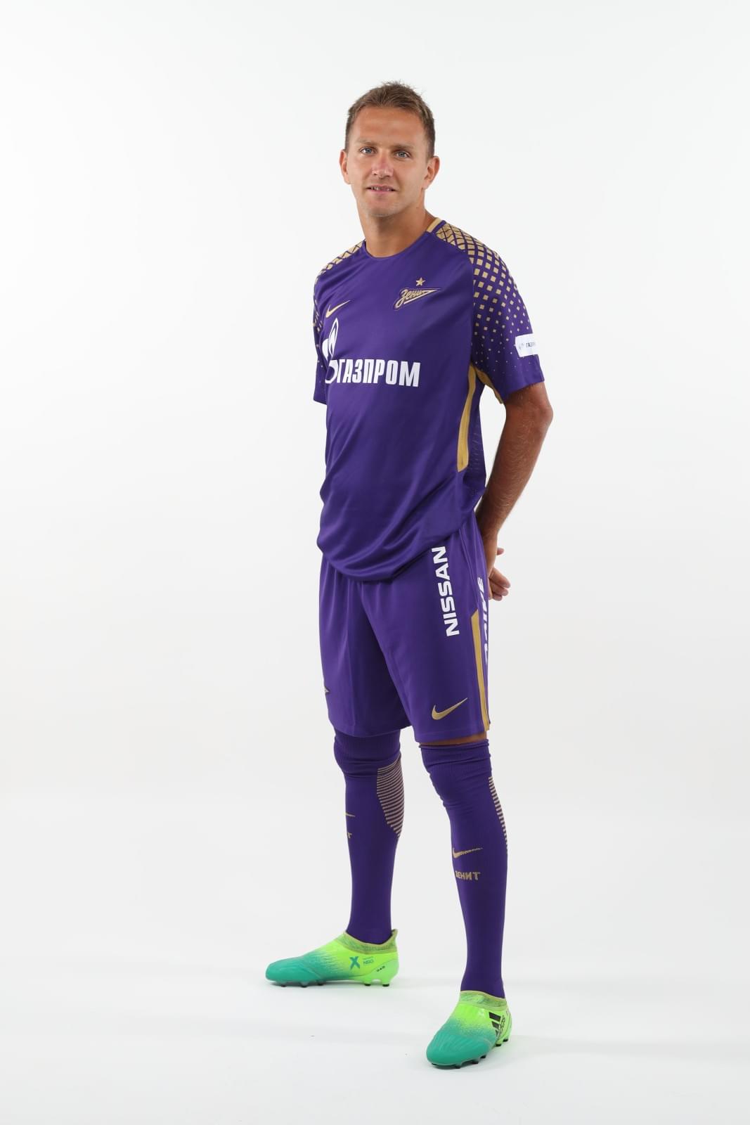 Фотосессия футболистов и тренеров основного состава ФК «Зенит» сезона 2017/2018