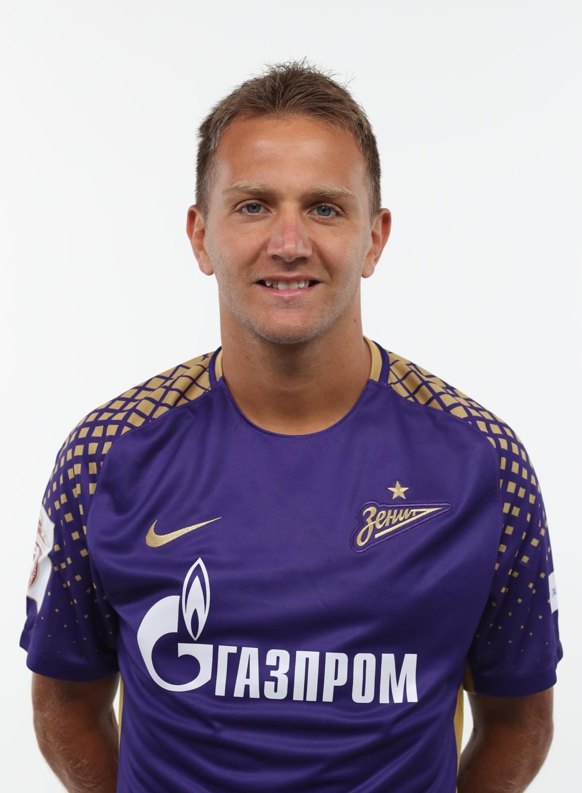 Фотосессия футболистов и тренеров основного состава ФК «Зенит» сезона 2017/2018