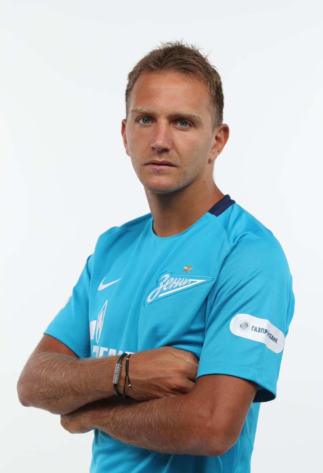 Фотосессия футболистов и тренеров основного состава ФК «Зенит» сезона 2017/2018