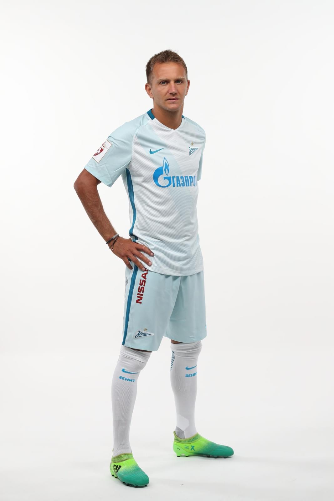 Фотосессия футболистов и тренеров основного состава ФК «Зенит» сезона 2017/2018