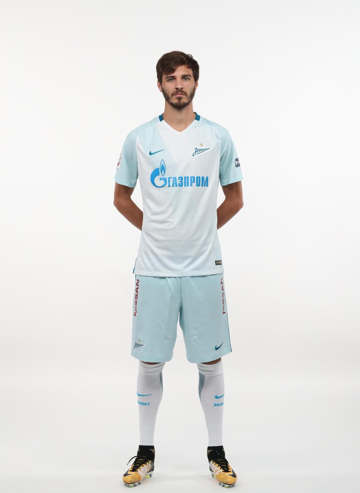 Фотосессия футболистов и тренеров основного состава ФК «Зенит» сезона 2017/2018