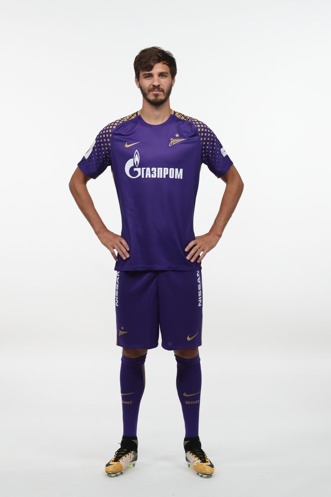 Фотосессия футболистов и тренеров основного состава ФК «Зенит» сезона 2017/2018