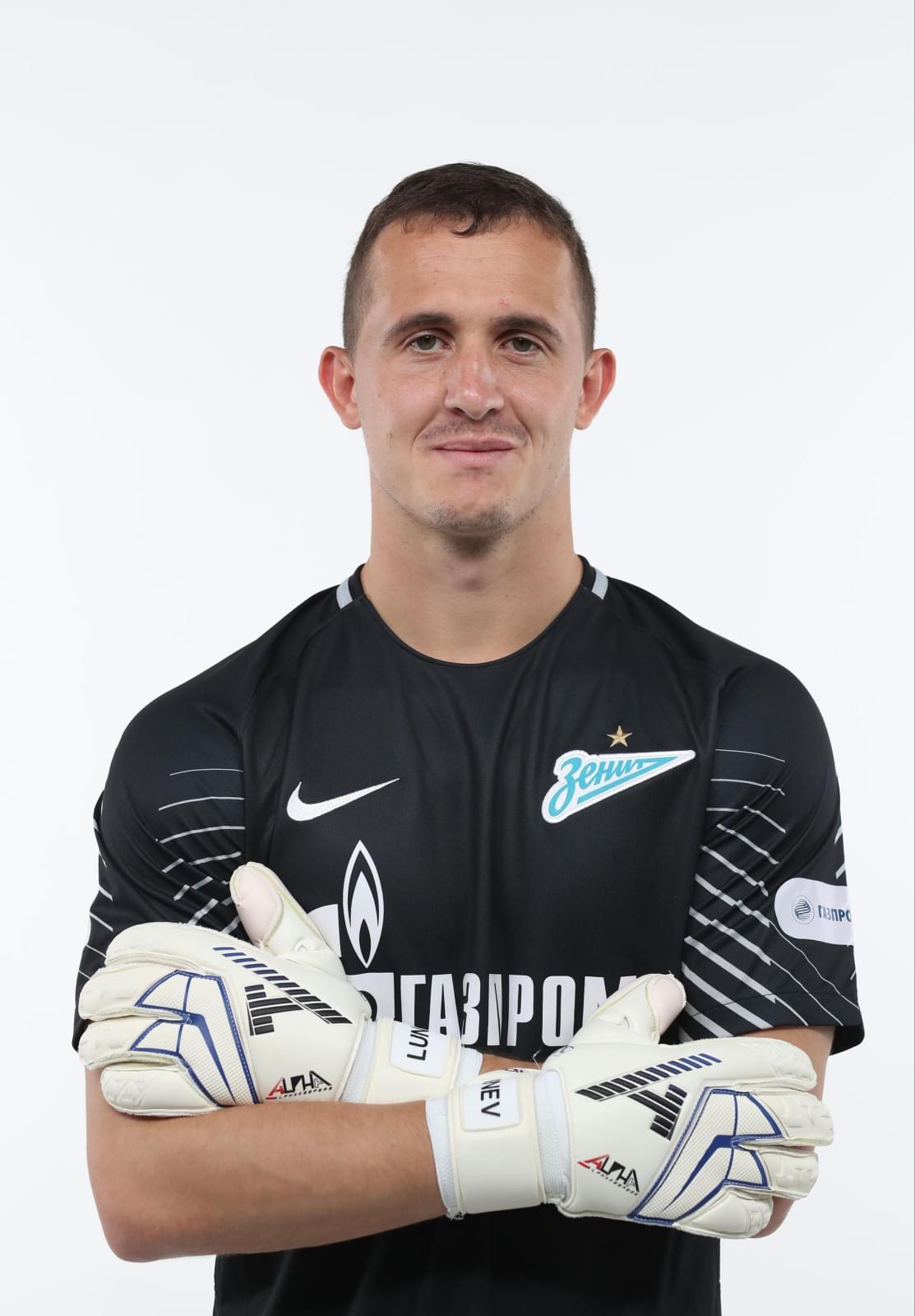 Фотосессия футболистов и тренеров основного состава ФК «Зенит» сезона 2017/2018