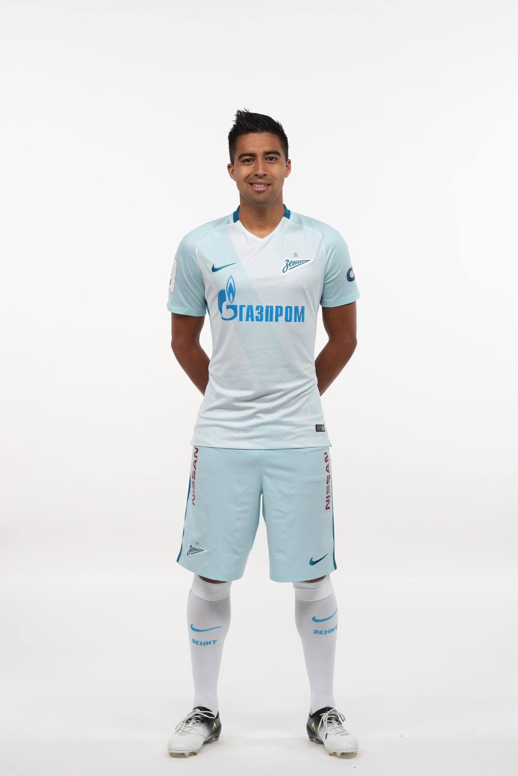 Фотосессия футболистов и тренеров основного состава ФК «Зенит» сезона 2017/2018