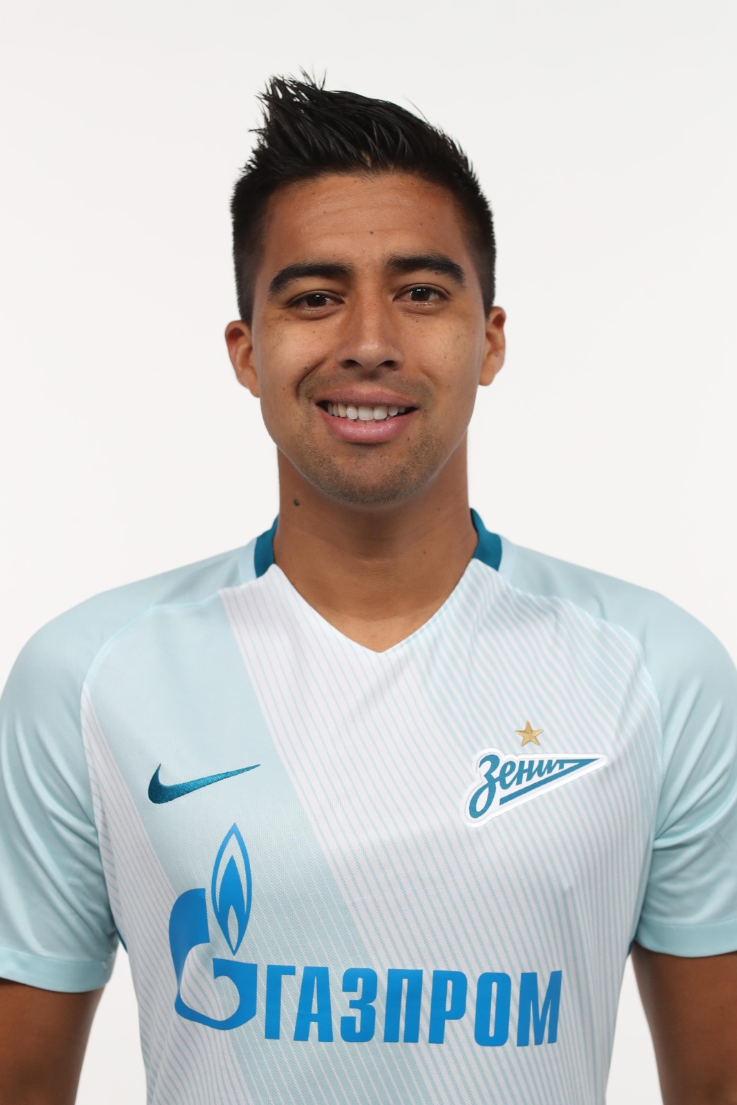 Фотосессия футболистов и тренеров основного состава ФК «Зенит» сезона 2017/2018