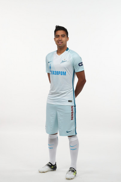 Фотосессия футболистов и тренеров основного состава ФК «Зенит» сезона 2017/2018