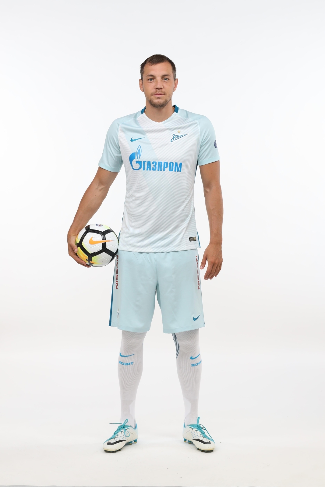 Фотосессия футболистов и тренеров основного состава ФК «Зенит» сезона 2017/2018