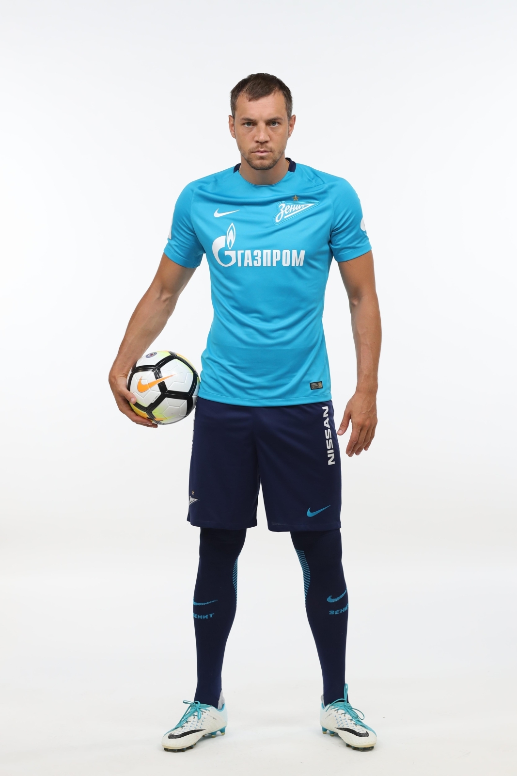 Фотосессия футболистов и тренеров основного состава ФК «Зенит» сезона 2017/2018