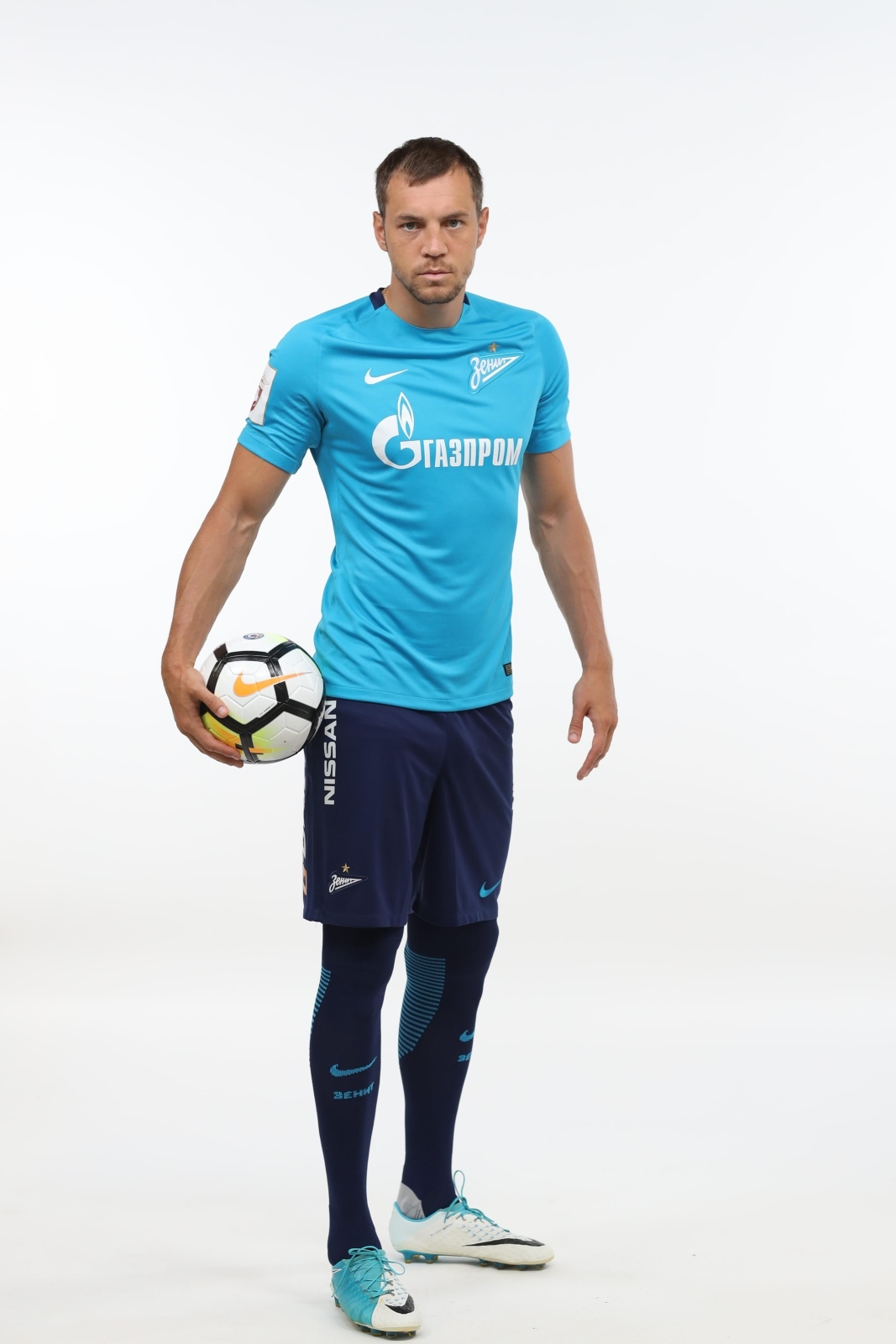 Фотосессия футболистов и тренеров основного состава ФК «Зенит» сезона 2017/2018