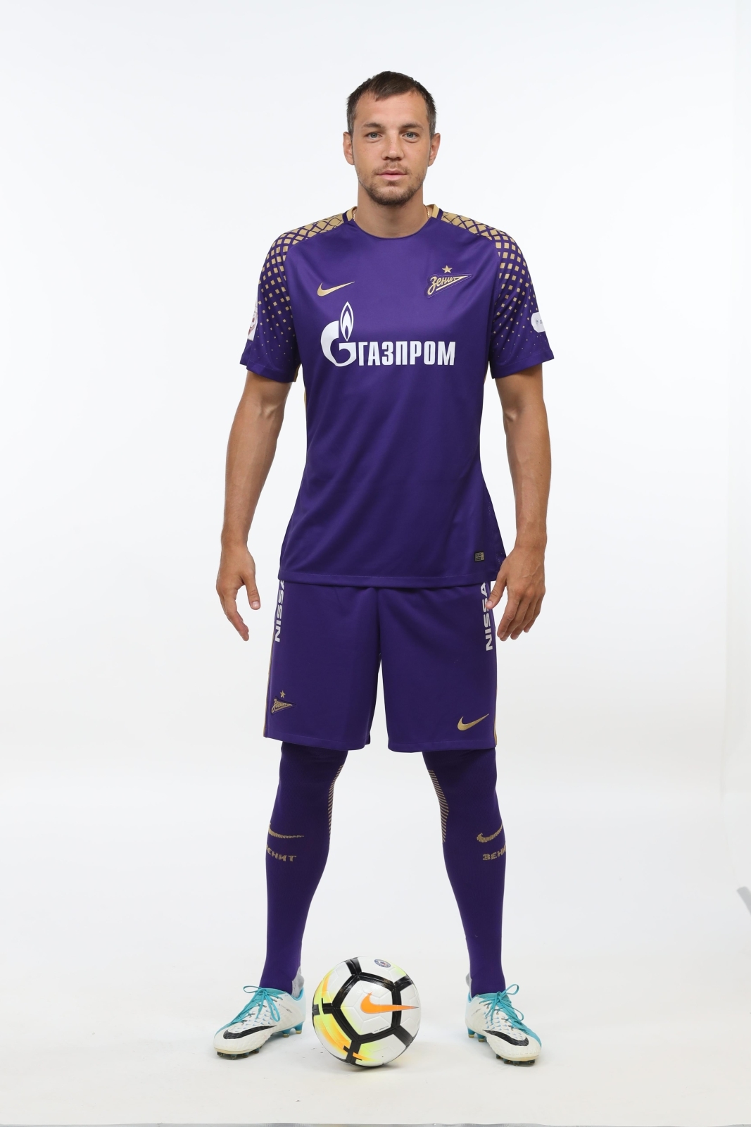 Фотосессия футболистов и тренеров основного состава ФК «Зенит» сезона 2017/2018