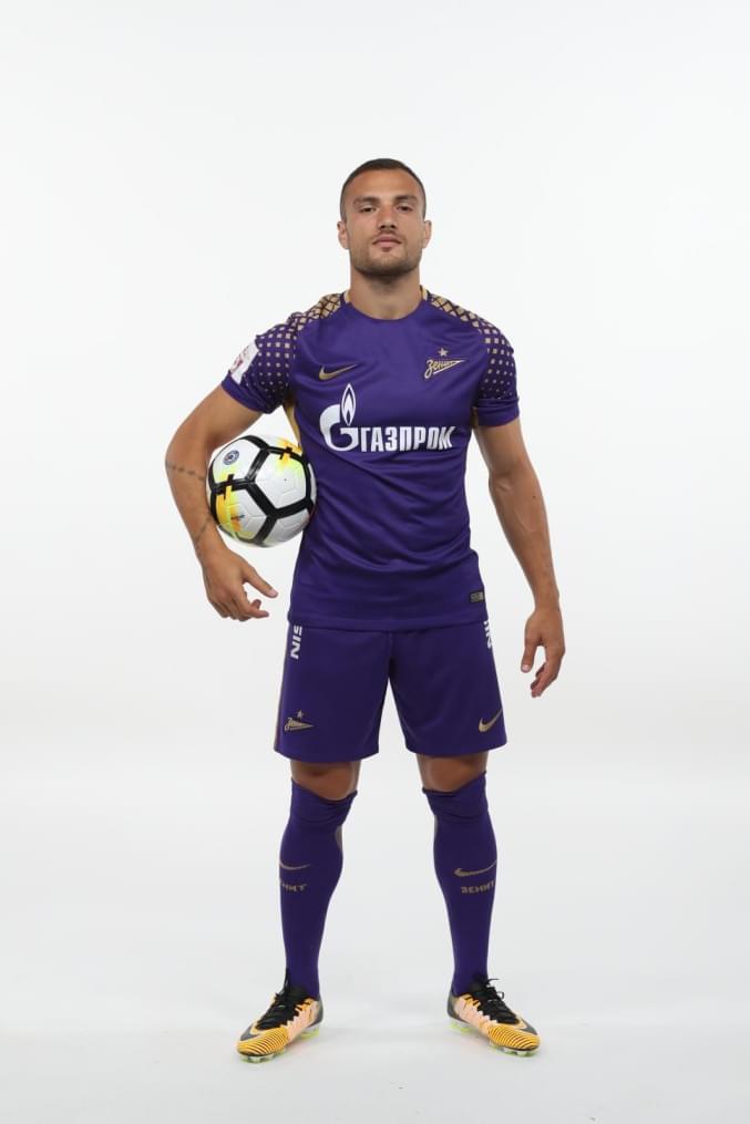 Фотосессия футболистов и тренеров основного состава ФК «Зенит» сезона 2017/2018