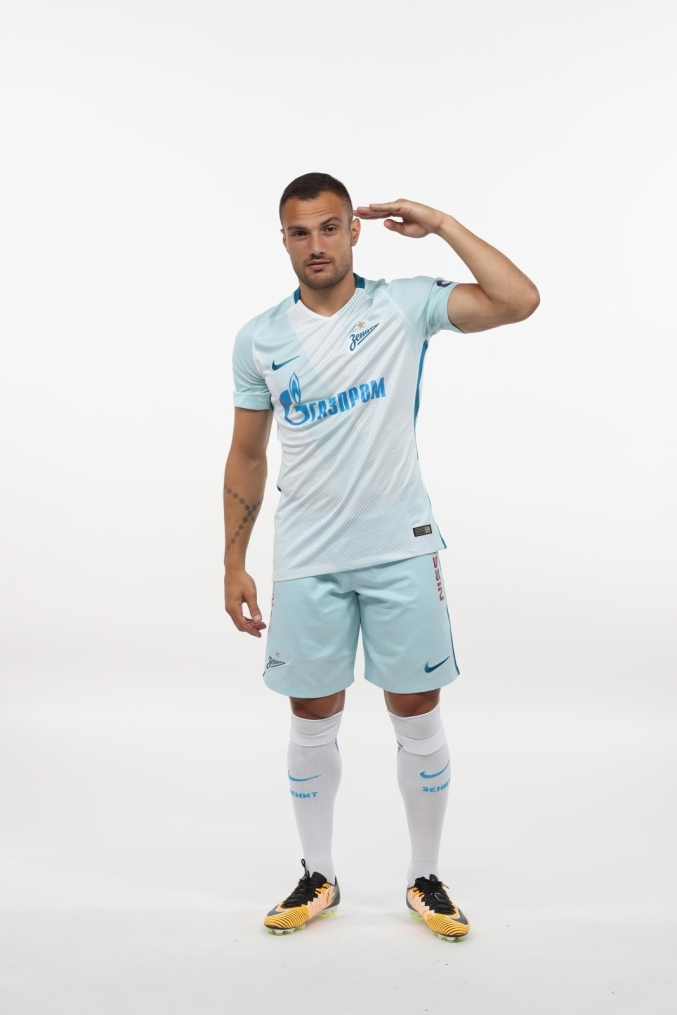 Фотосессия футболистов и тренеров основного состава ФК «Зенит» сезона 2017/2018