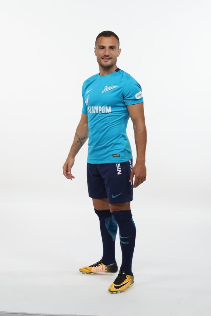 Фотосессия футболистов и тренеров основного состава ФК «Зенит» сезона 2017/2018