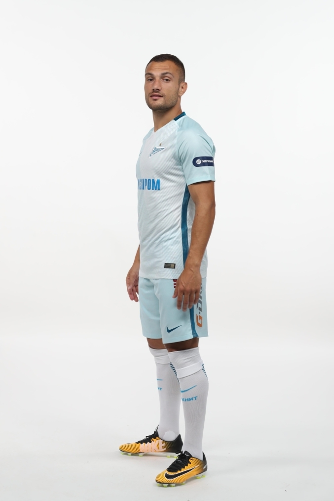 Фотосессия футболистов и тренеров основного состава ФК «Зенит» сезона 2017/2018