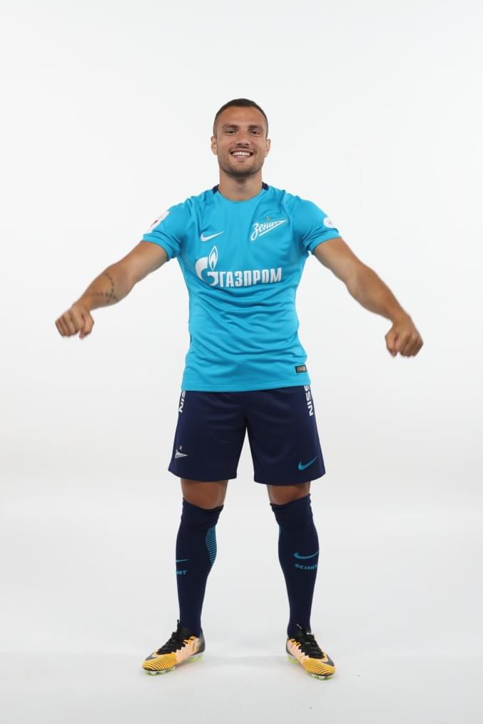 Фотосессия футболистов и тренеров основного состава ФК «Зенит» сезона 2017/2018