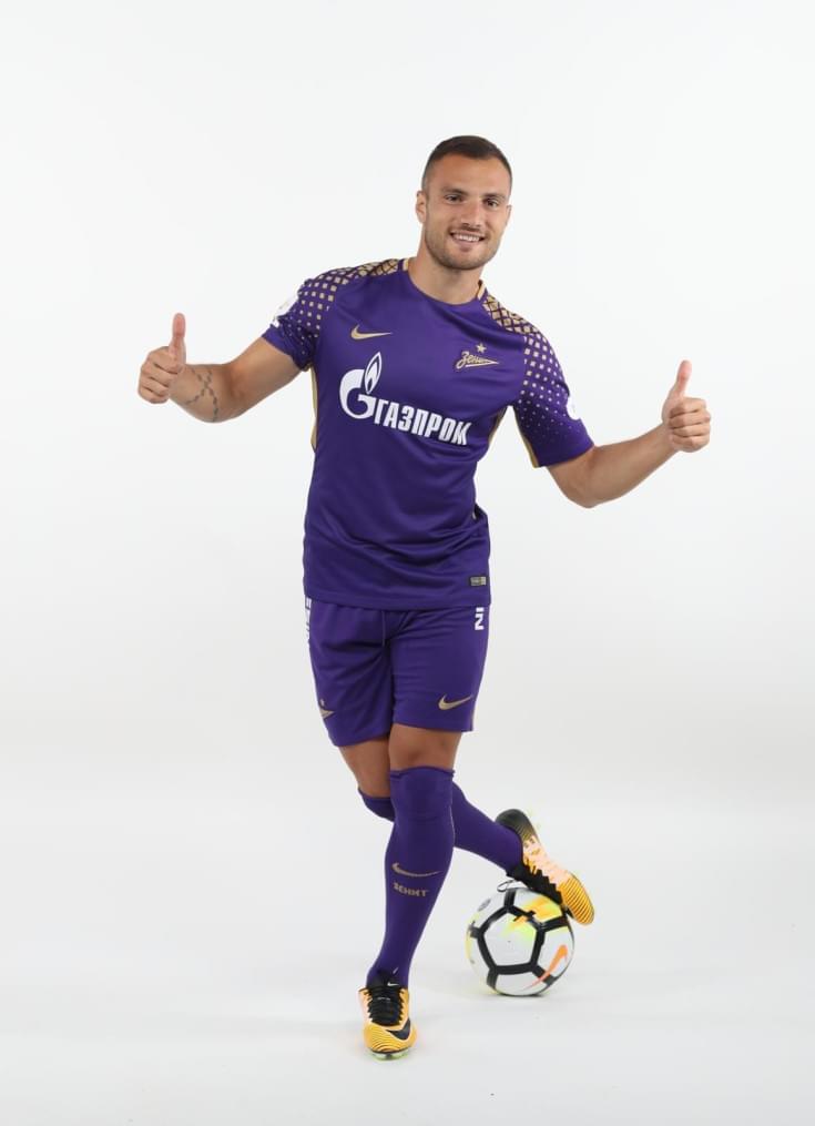 Фотосессия футболистов и тренеров основного состава ФК «Зенит» сезона 2017/2018