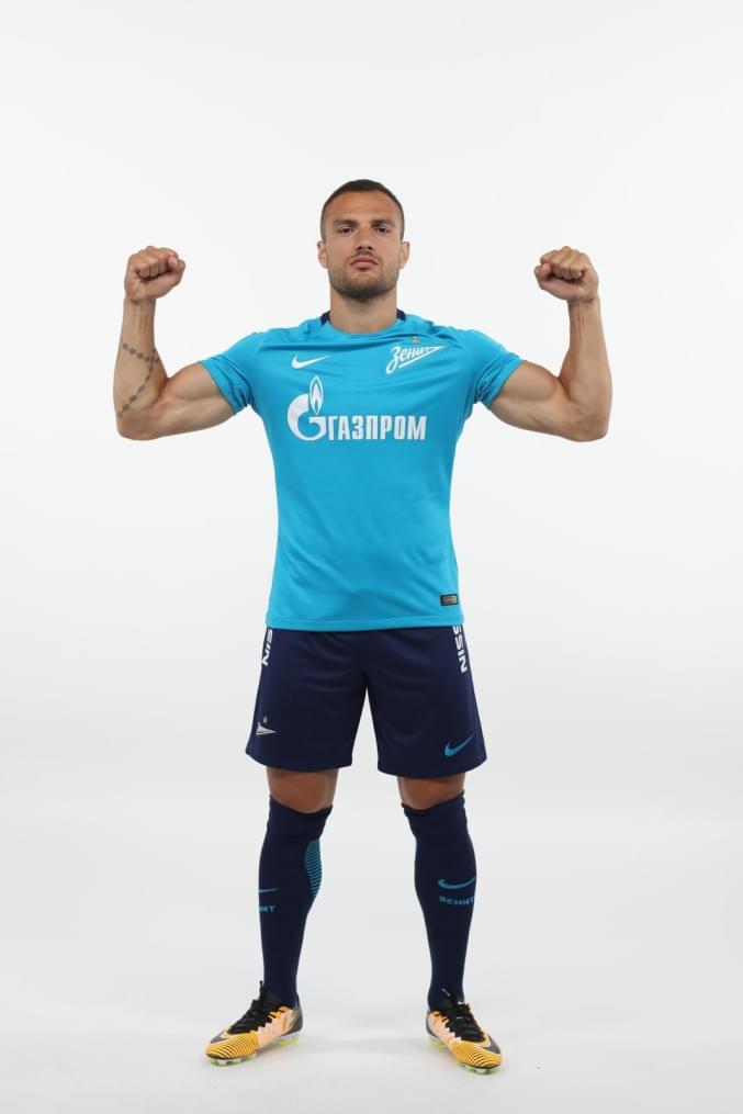 Фотосессия футболистов и тренеров основного состава ФК «Зенит» сезона 2017/2018