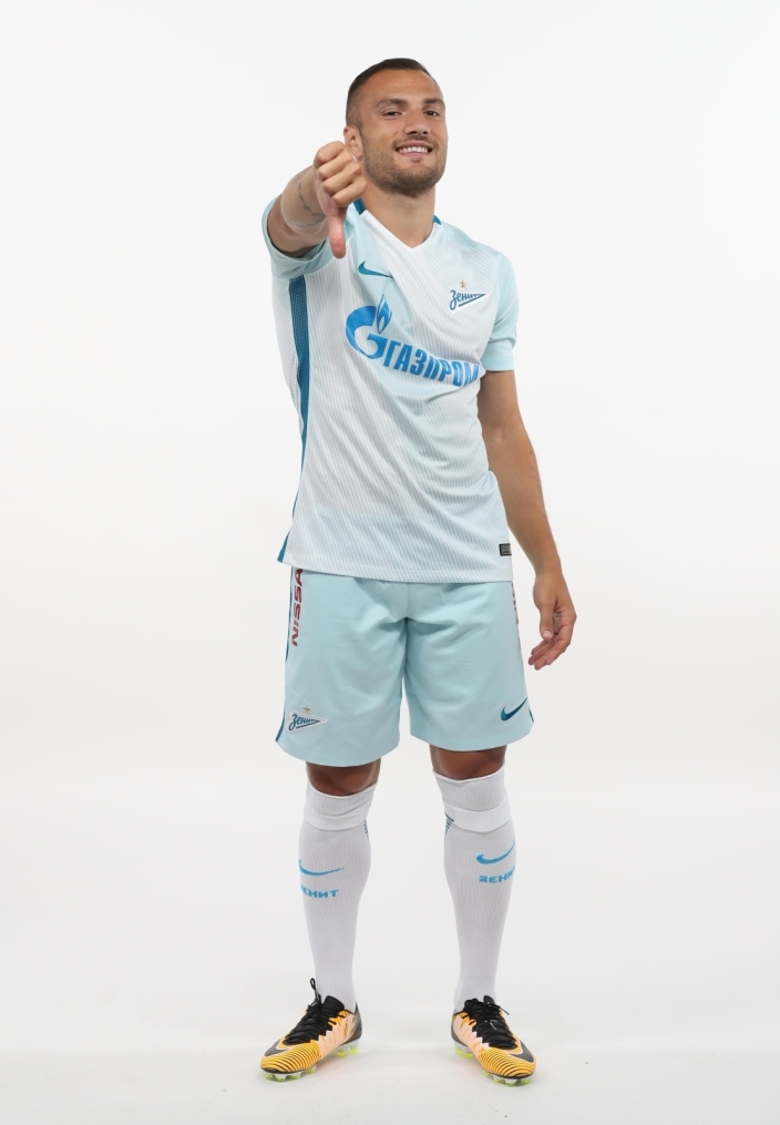 Фотосессия футболистов и тренеров основного состава ФК «Зенит» сезона 2017/2018