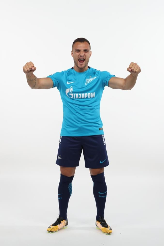 Фотосессия футболистов и тренеров основного состава ФК «Зенит» сезона 2017/2018