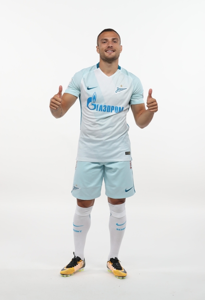 Фотосессия футболистов и тренеров основного состава ФК «Зенит» сезона 2017/2018