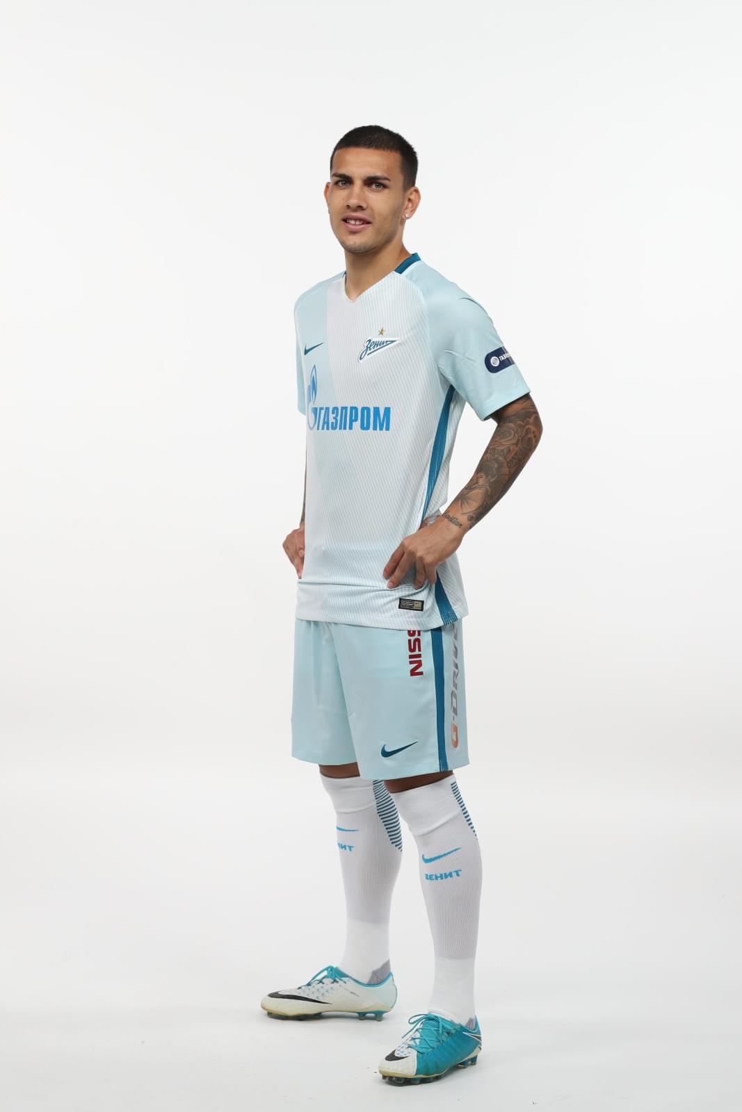 Фотосессия футболистов и тренеров основного состава ФК «Зенит» сезона 2017/2018