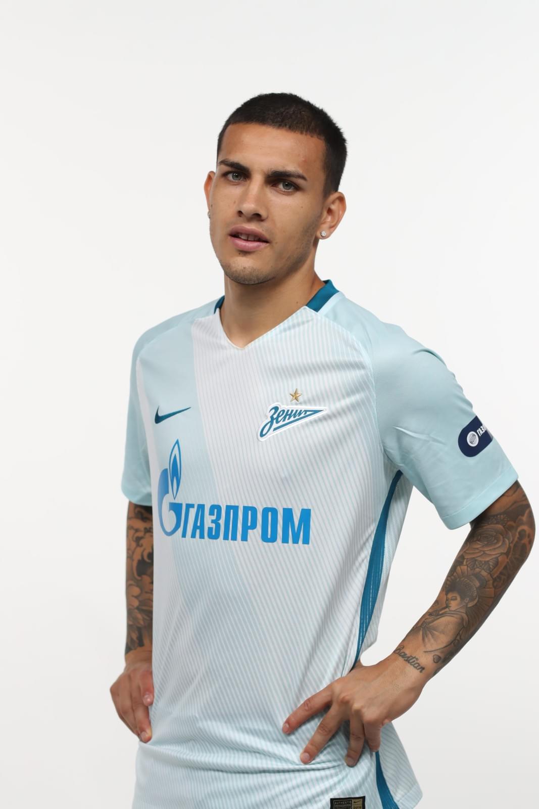 Фотосессия футболистов и тренеров основного состава ФК «Зенит» сезона 2017/2018