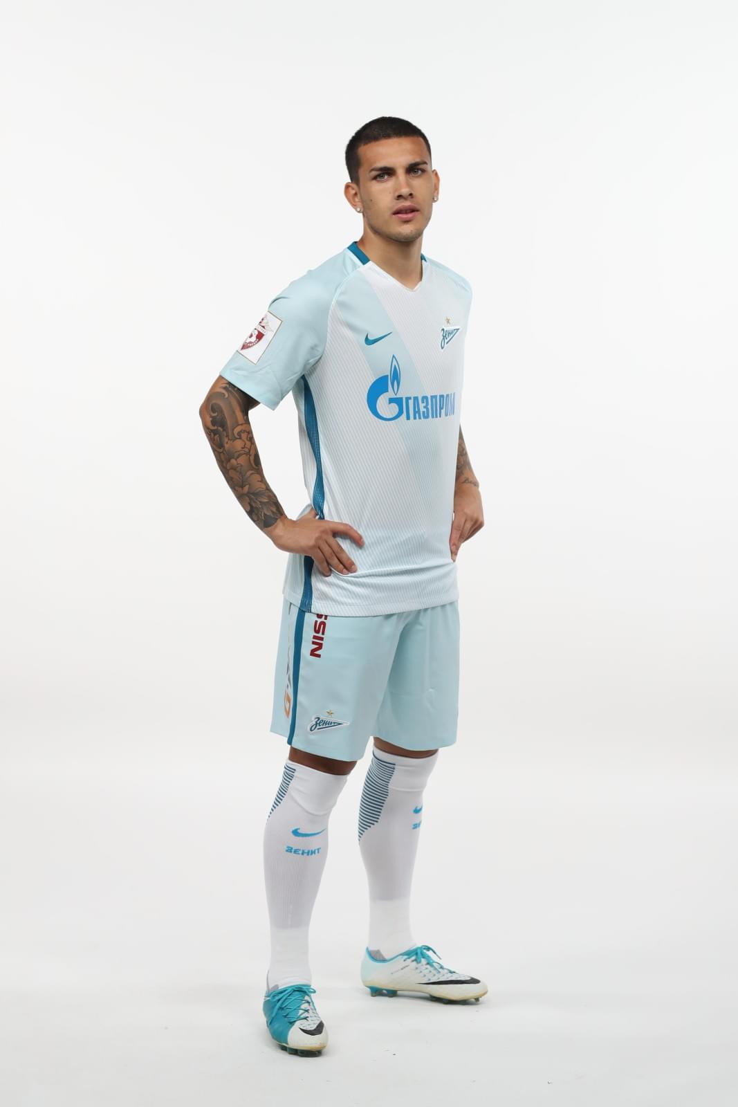 Фотосессия футболистов и тренеров основного состава ФК «Зенит» сезона 2017/2018