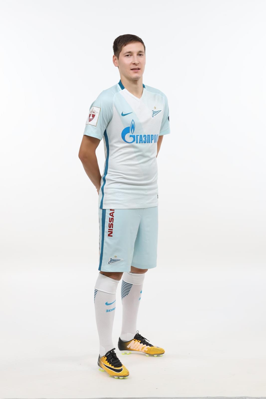 Фотосессия футболистов и тренеров основного состава ФК «Зенит» сезона 2017/2018