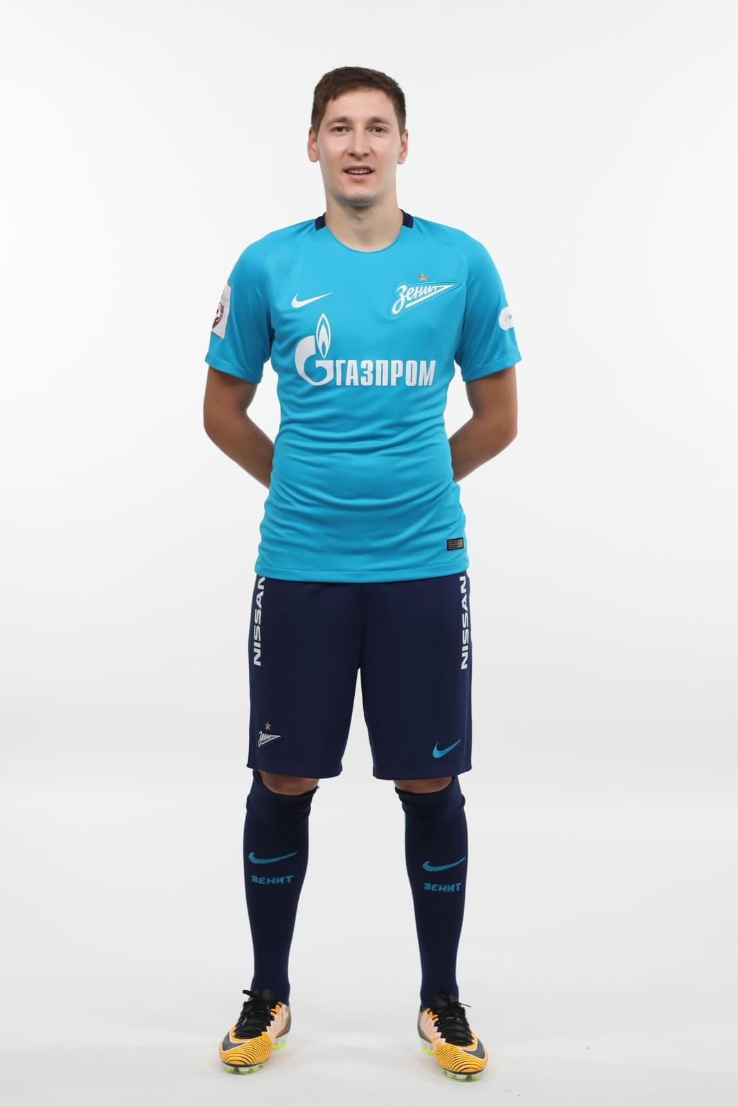 Фотосессия футболистов и тренеров основного состава ФК «Зенит» сезона 2017/2018