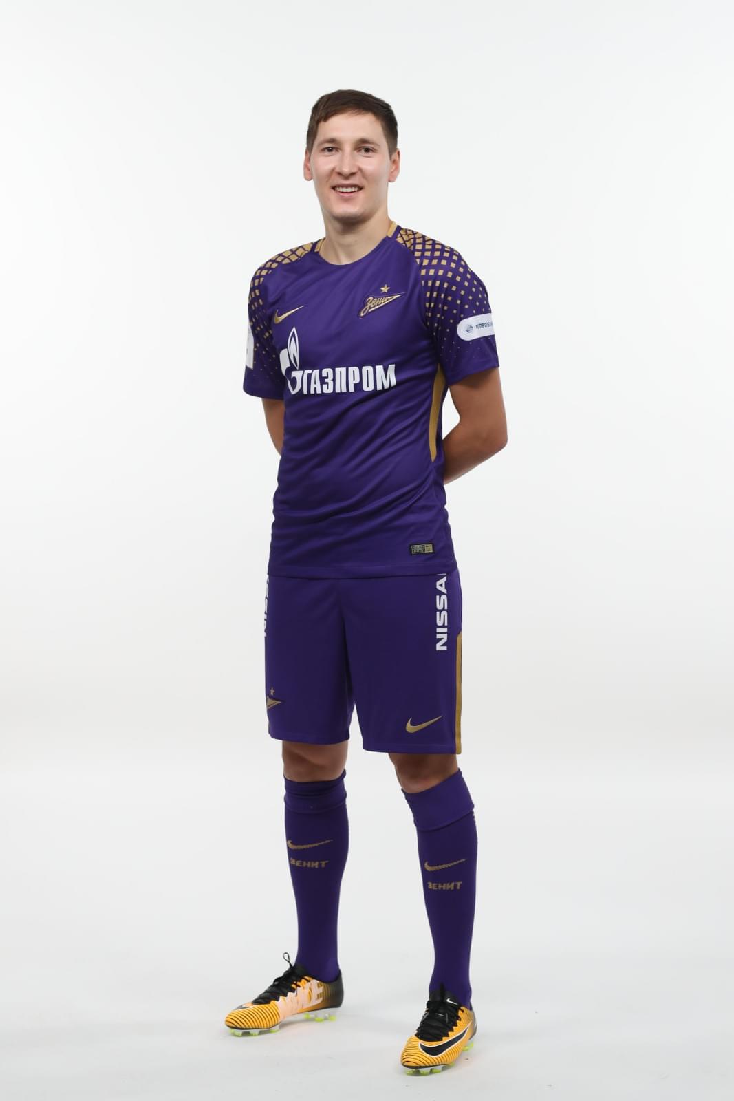 Фотосессия футболистов и тренеров основного состава ФК «Зенит» сезона 2017/2018