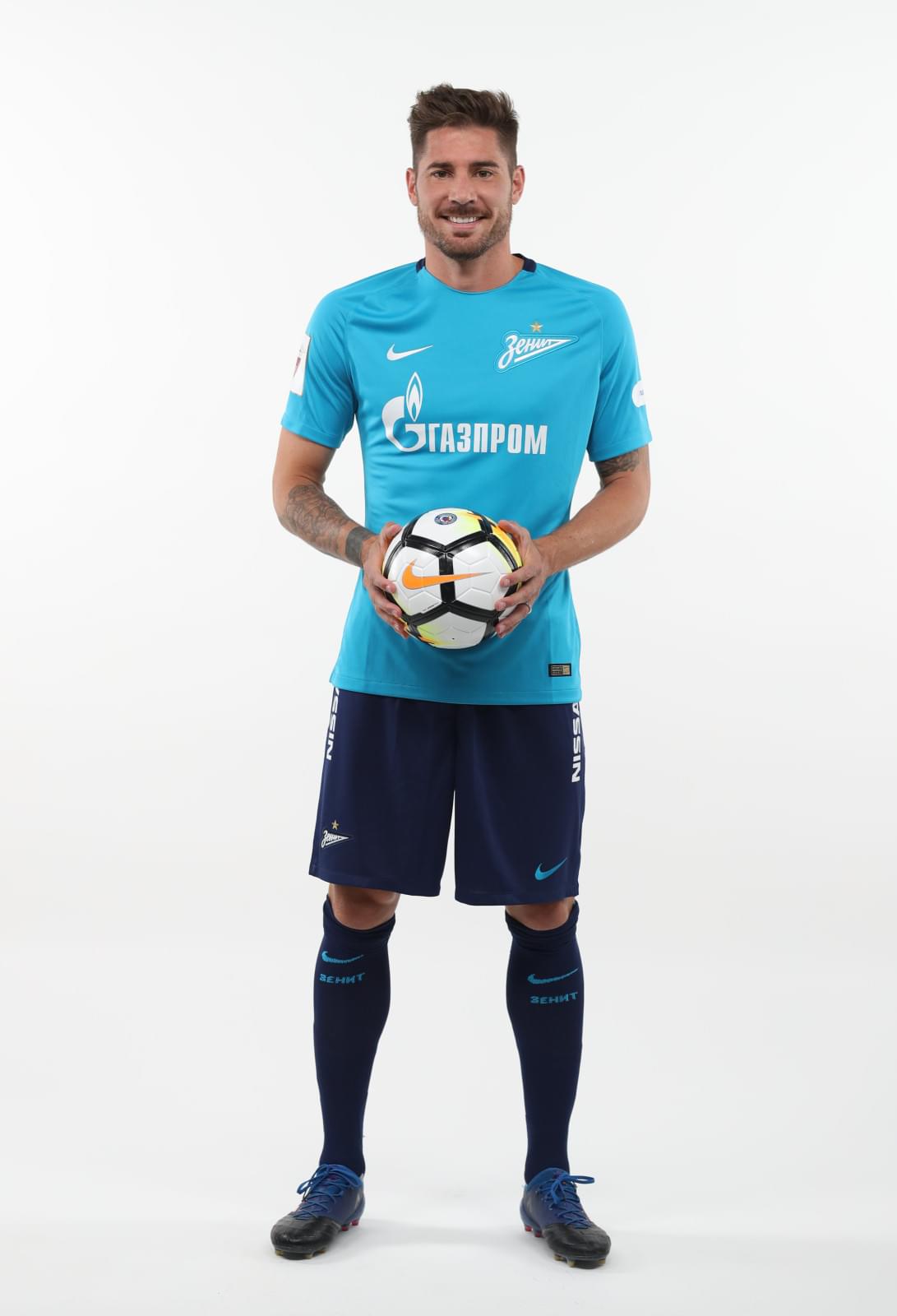 Фотосессия футболистов и тренеров основного состава ФК «Зенит» сезона 2017/2018