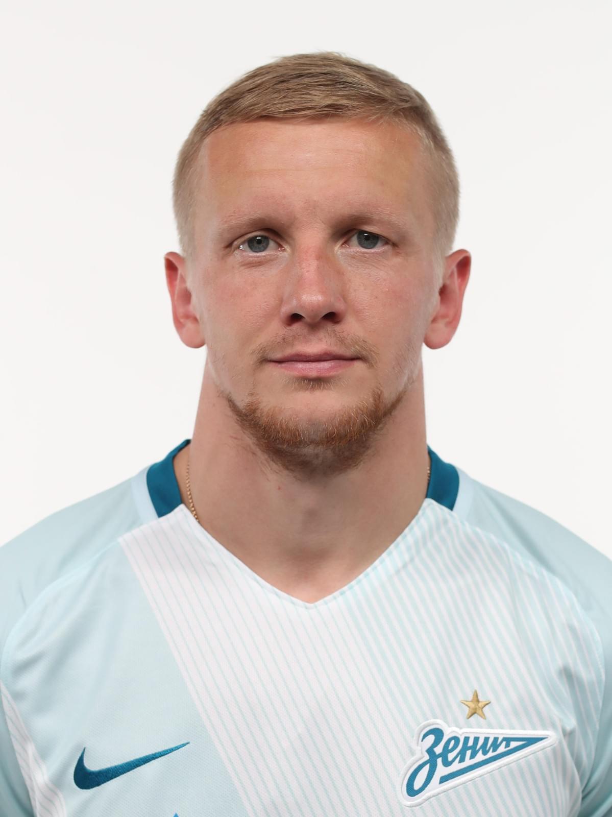 Фотосессия футболистов и тренеров основного состава ФК «Зенит» сезона 2017/2018