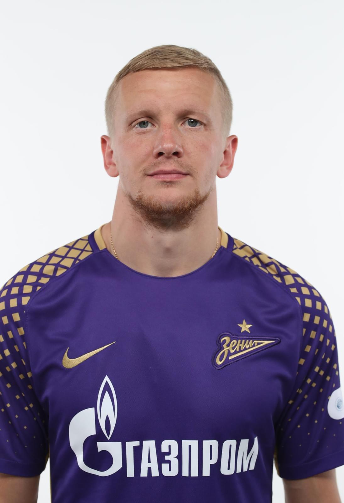 Фотосессия футболистов и тренеров основного состава ФК «Зенит» сезона 2017/2018