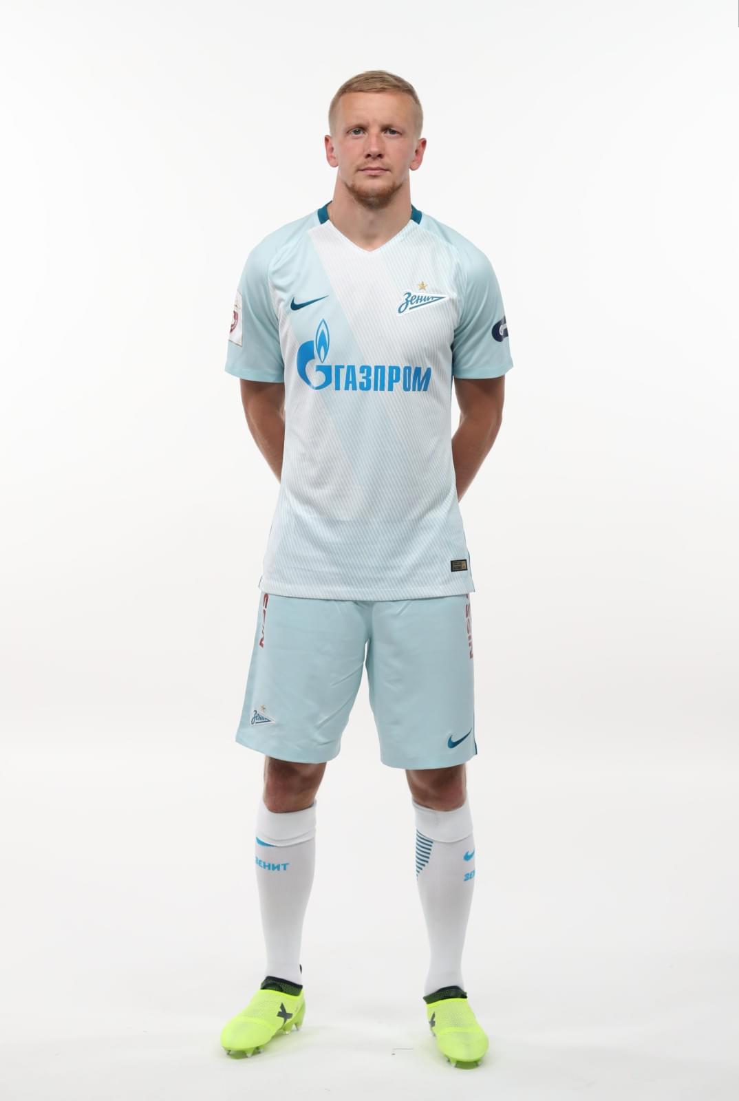 Фотосессия футболистов и тренеров основного состава ФК «Зенит» сезона 2017/2018