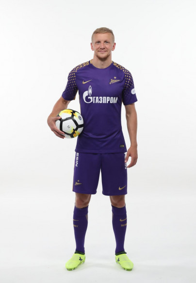 Фотосессия футболистов и тренеров основного состава ФК «Зенит» сезона 2017/2018