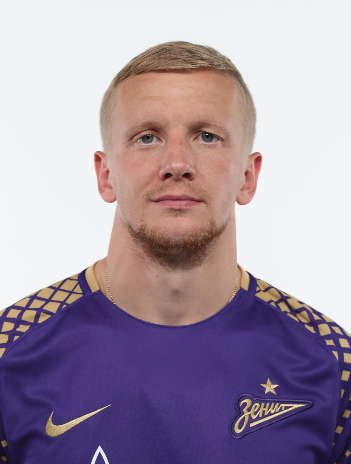 Фотосессия футболистов и тренеров основного состава ФК «Зенит» сезона 2017/2018