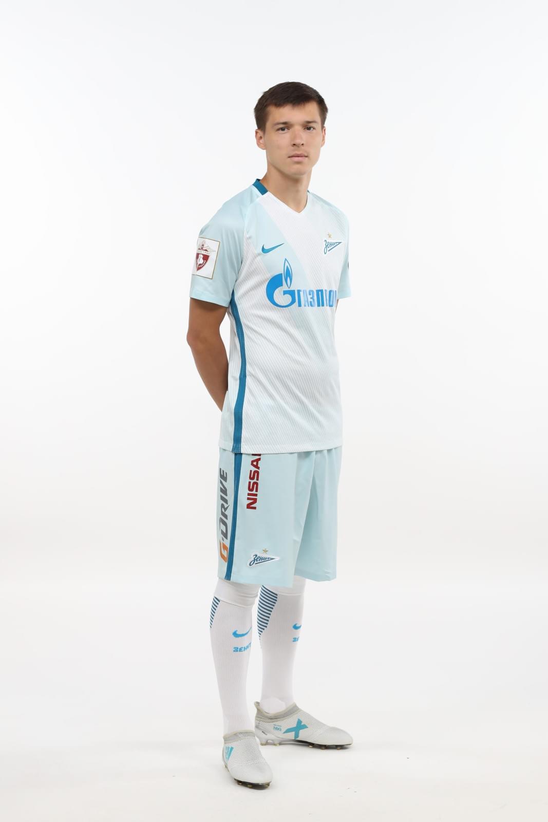 Фотосессия футболистов и тренеров основного состава ФК «Зенит» сезона 2017/2018