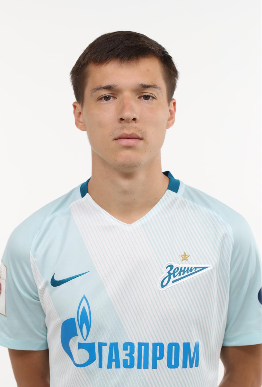 Фотосессия футболистов и тренеров основного состава ФК «Зенит» сезона 2017/2018